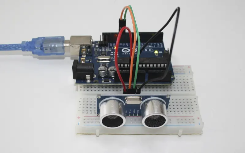 Sensor ultrasónico HC-SR04 y Arduino